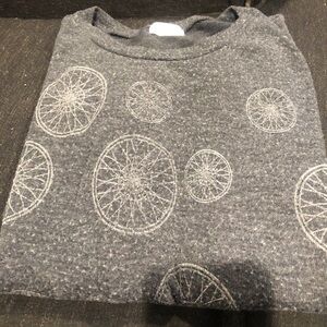 Soul cycle long sleeve lightweight sweatshirt with wheels 🚲 11/12